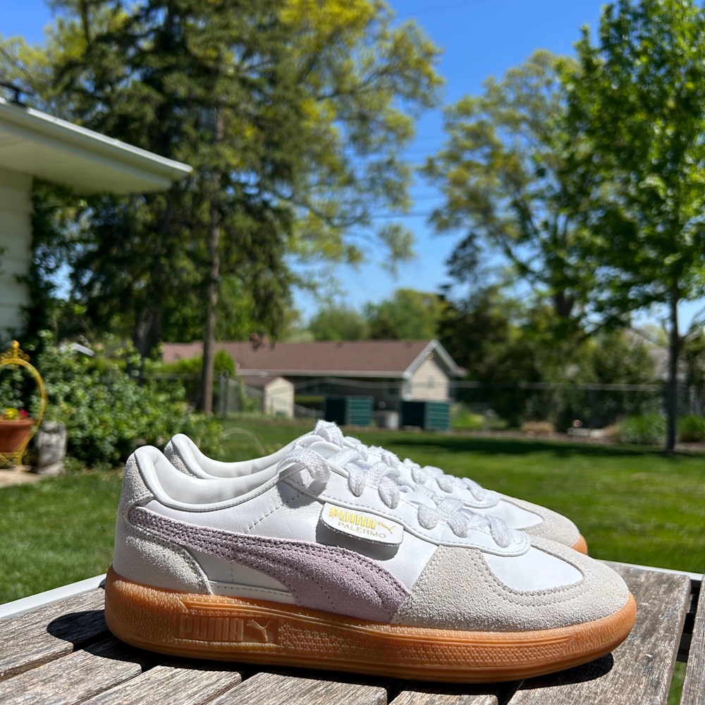 Puma Palermo White, Lilac, Tan Size 8
